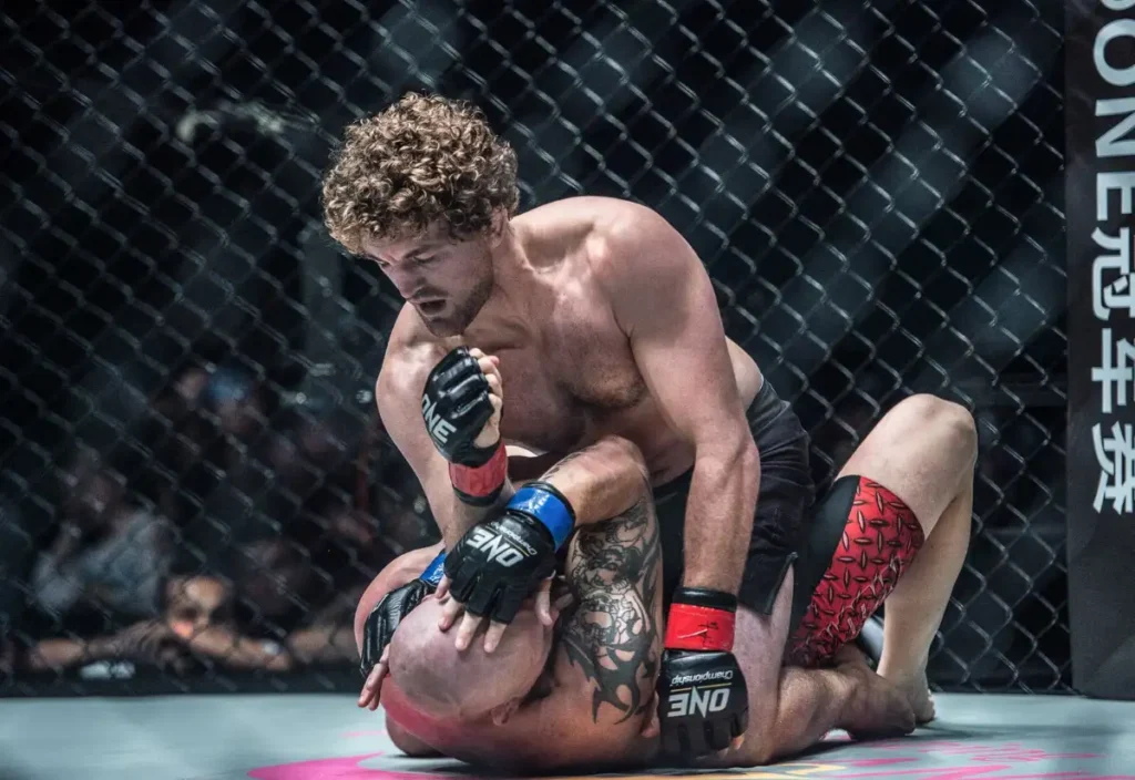 Ben Askren Keeps Belt And Undefeated Record With TKO Victory