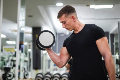 One-arm Dumbbell Bicep Curl