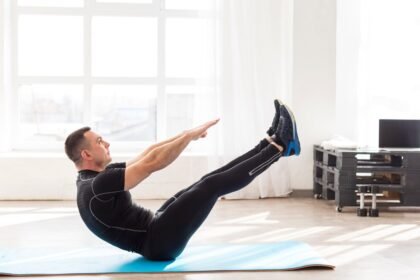 Man doing V-Ups Exercise